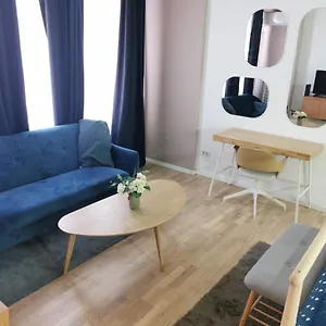 Leedo Cozy Apartment
